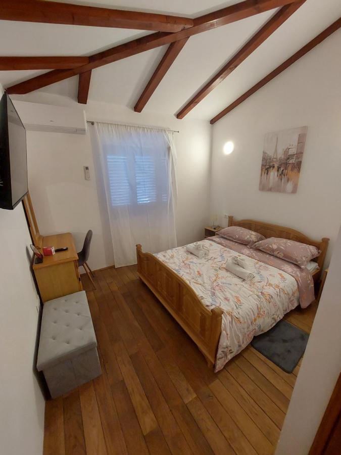 Casa Veznaveri Porec Esterno foto